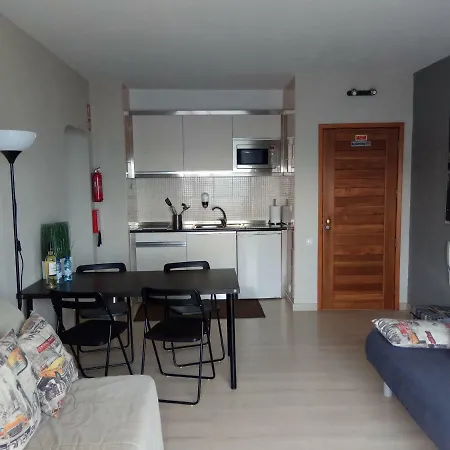 De - * Αλμπουφέιρα